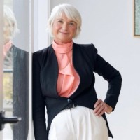 Suzanne Jones