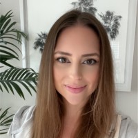 Stephanie Commo