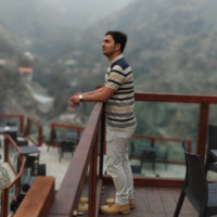 Alireza Es