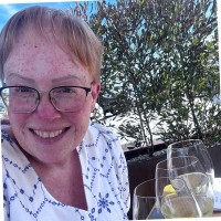 Allison Fincham  🟡🔴🟢🔵