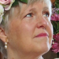 Sue Searle BSc, PGDip, MCIEEM