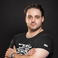 Tamás Szelle