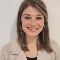 Abigail Schlosser, Mha