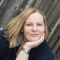 Claire Dunn