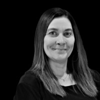 Mona Lill, Marketing Expert