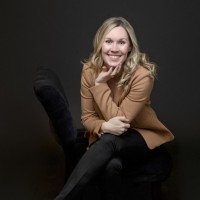 Laura Davis
