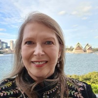 Suzanne Magill