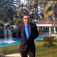 Dr Yogesh Paharia