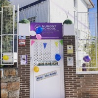 Numont School