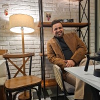 mohsen modaresi pour