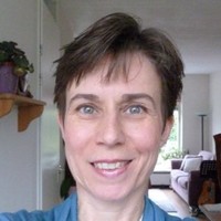 Esther Houweling