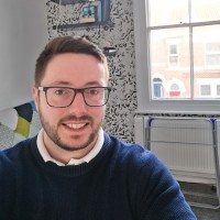 Simon Bennett