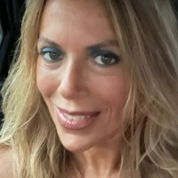 Ellen Hollis
