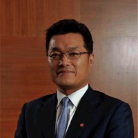 Sean ( Sung-il ) Kang