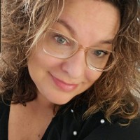 Tamara Van Den Brink