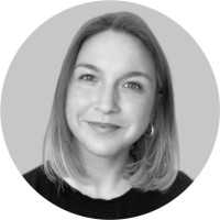 Gabriela Farias, Mba