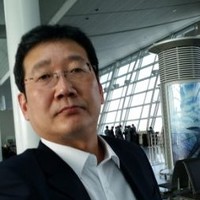 김동욱