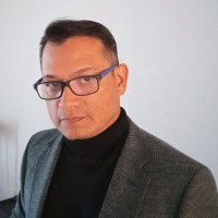 Roberto Meza