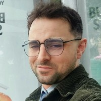 Daniel J Nawaz