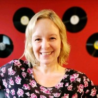 Lesley Mills