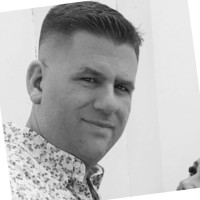 Niklas Nikolov