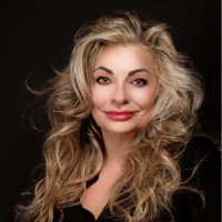 Debra Manziel