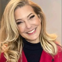 Arlette Van Kesteren