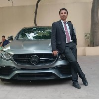 Vinay R