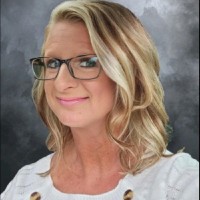 Laura Dunham