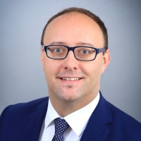 Dr. Andreas R.
