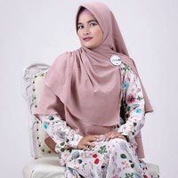 Melia Nazhifa