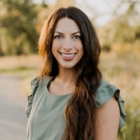 Stephanie Launiere