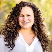 Lesanne Dominguez, Pla, Asla