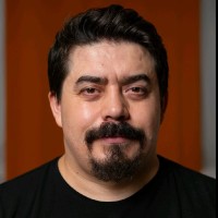 Sezer Egrek