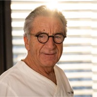 Dr. Manfred Strässle