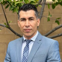 Jonathan Tovar ( Jt )