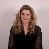 Julia De Haan