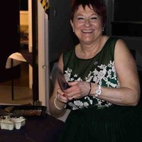 Lynn Stapleton