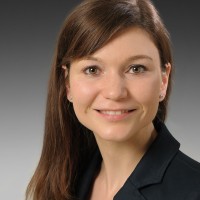 Dr. Carmen Walter