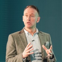 Simon Lynch