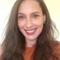 Iris Oliveira