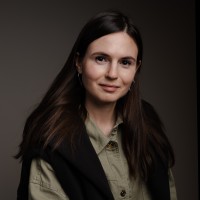 Yana L.