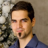 Viktor Olasz