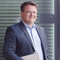 Krzysztof Piekarski