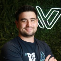 Vinicius S.