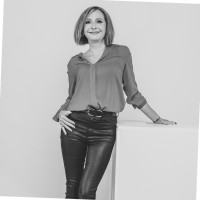 Sandrine MENARD