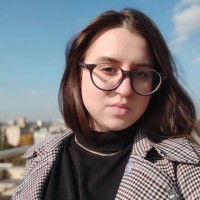 Елена Извекова
