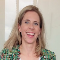 Barbara Thiel
