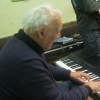 Derek Mander