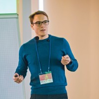 Artem Bogomolov